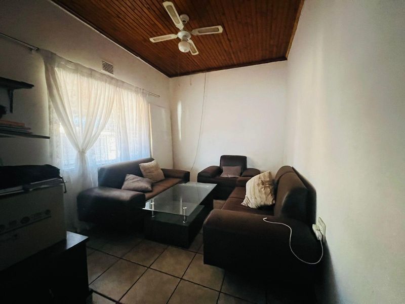 House For Sale in  Vanderbijlpark, CE 1, Vanderbijlpark CE - Photo 7