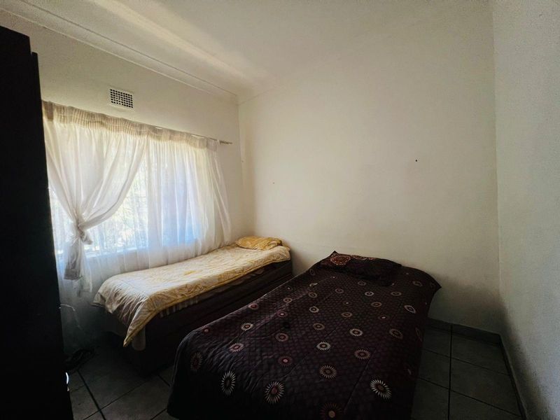 House For Sale in  Vanderbijlpark, CE 1, Vanderbijlpark CE - Photo 10