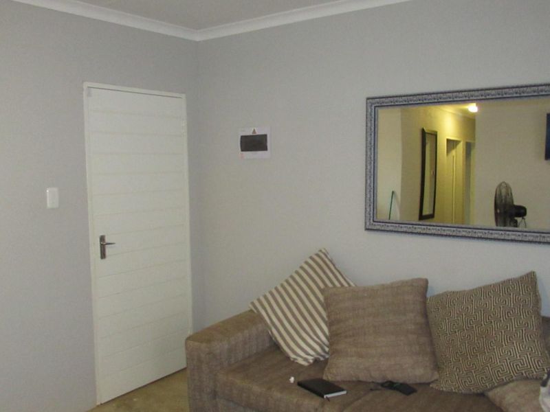 House For Sale in Crystal Park, Benoni - Photo 10