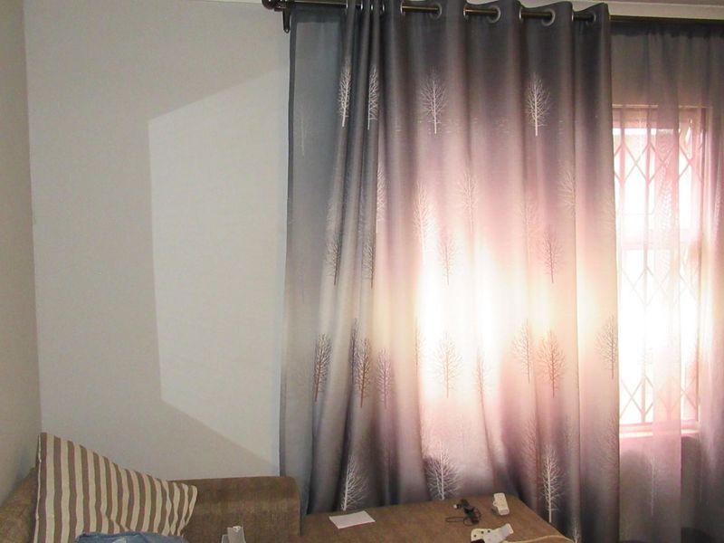 House For Sale in Crystal Park, Benoni - Photo 8