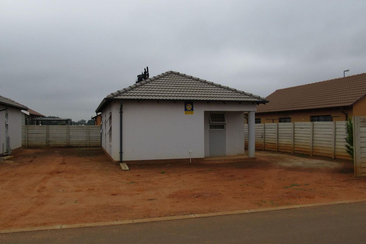 House For Sale in Crystal Park, Benoni - Photo 3