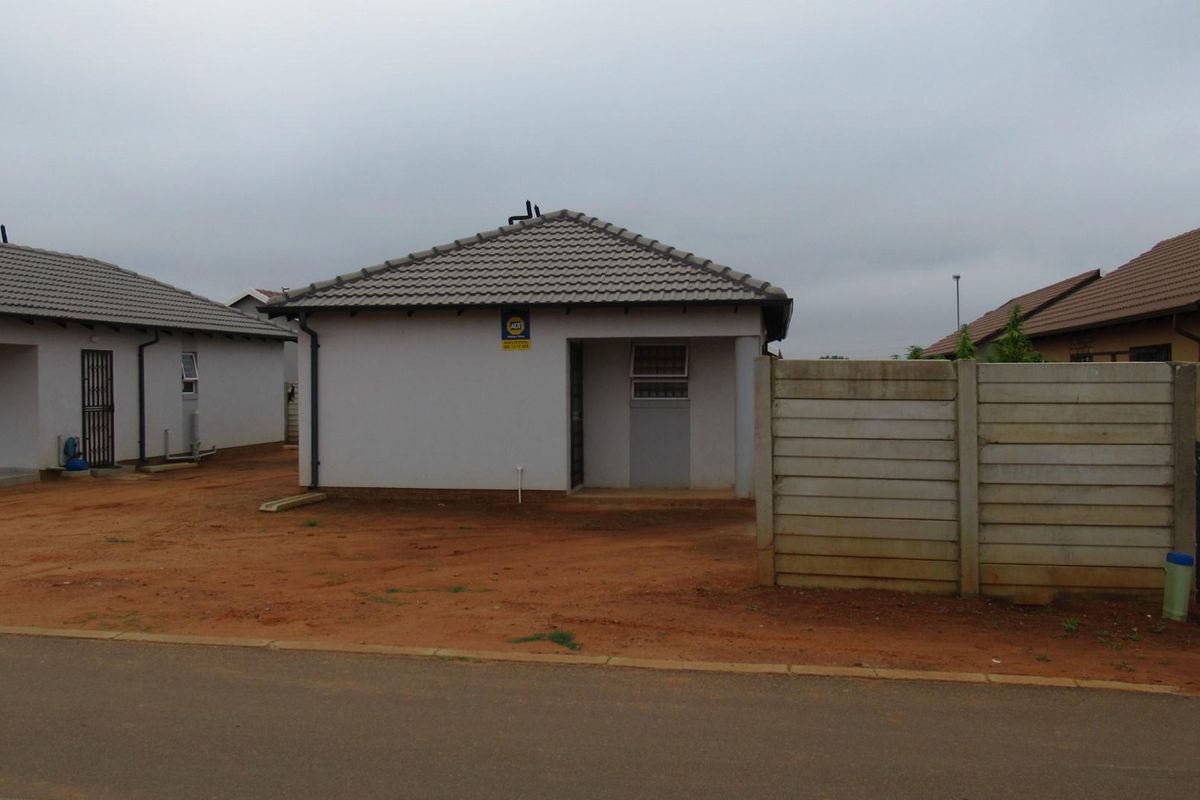 House For Sale in Crystal Park, Benoni - Photo 5