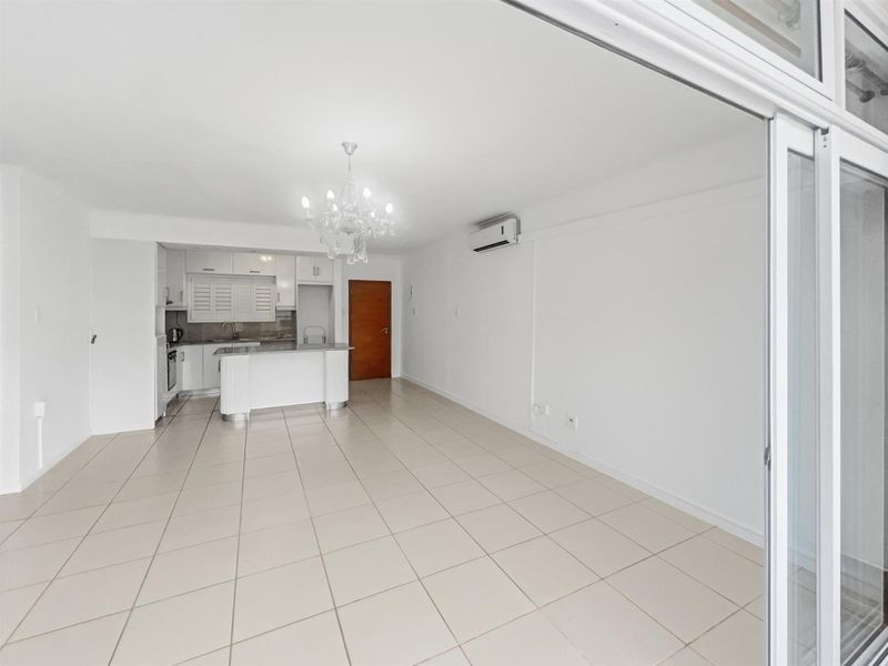 Newly Renovated 2 Bed Apartment For Sale in Umhlanga Ridge, Umhlanga, KwaZulu-Natal - Photo 10