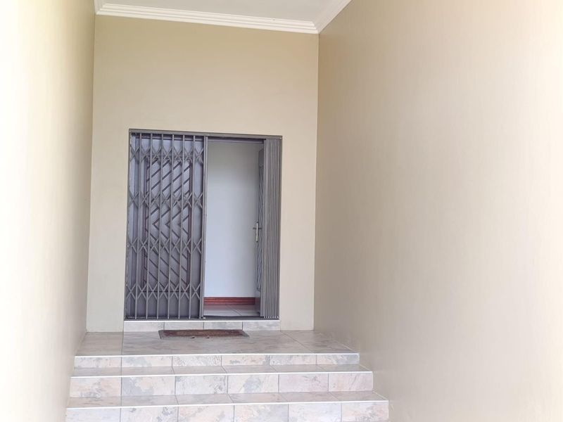 House For Sale in Diswilmar AH, Krugersdorp - Photo 10