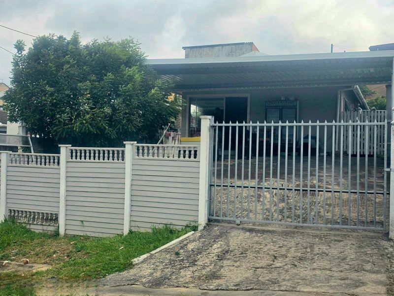 House For Sale in Chatsworth Central, Chatsworth, KwaZulu Natal - Photo 2