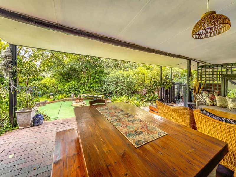 Beautiful Home With Gorgeous Established Garden - Photo 5