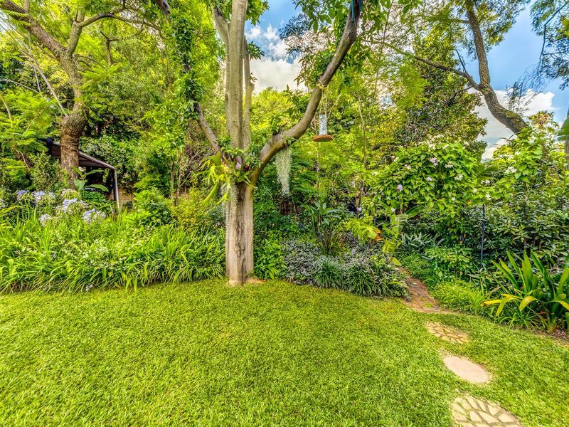 Beautiful Home With Gorgeous Established Garden - Photo 3