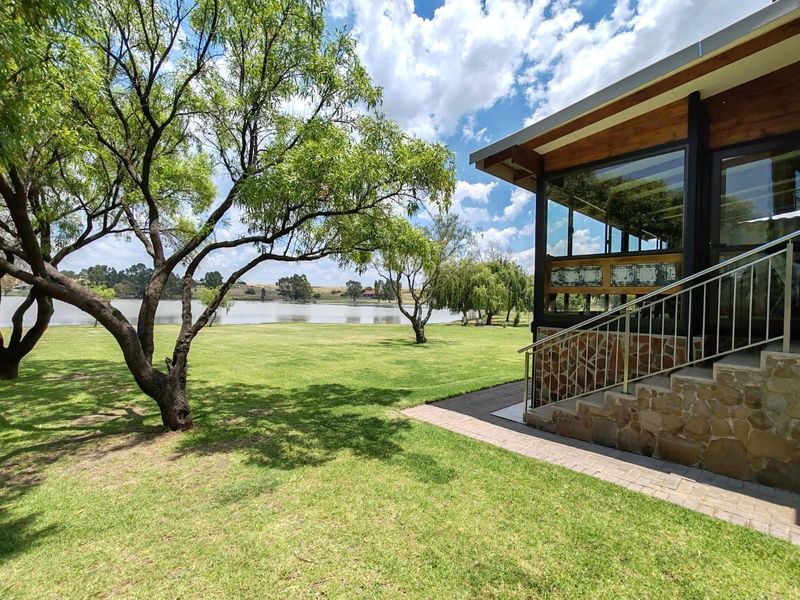 Stunning 7 Bedroom Family Home, Vaaldam, Free State - Photo 7