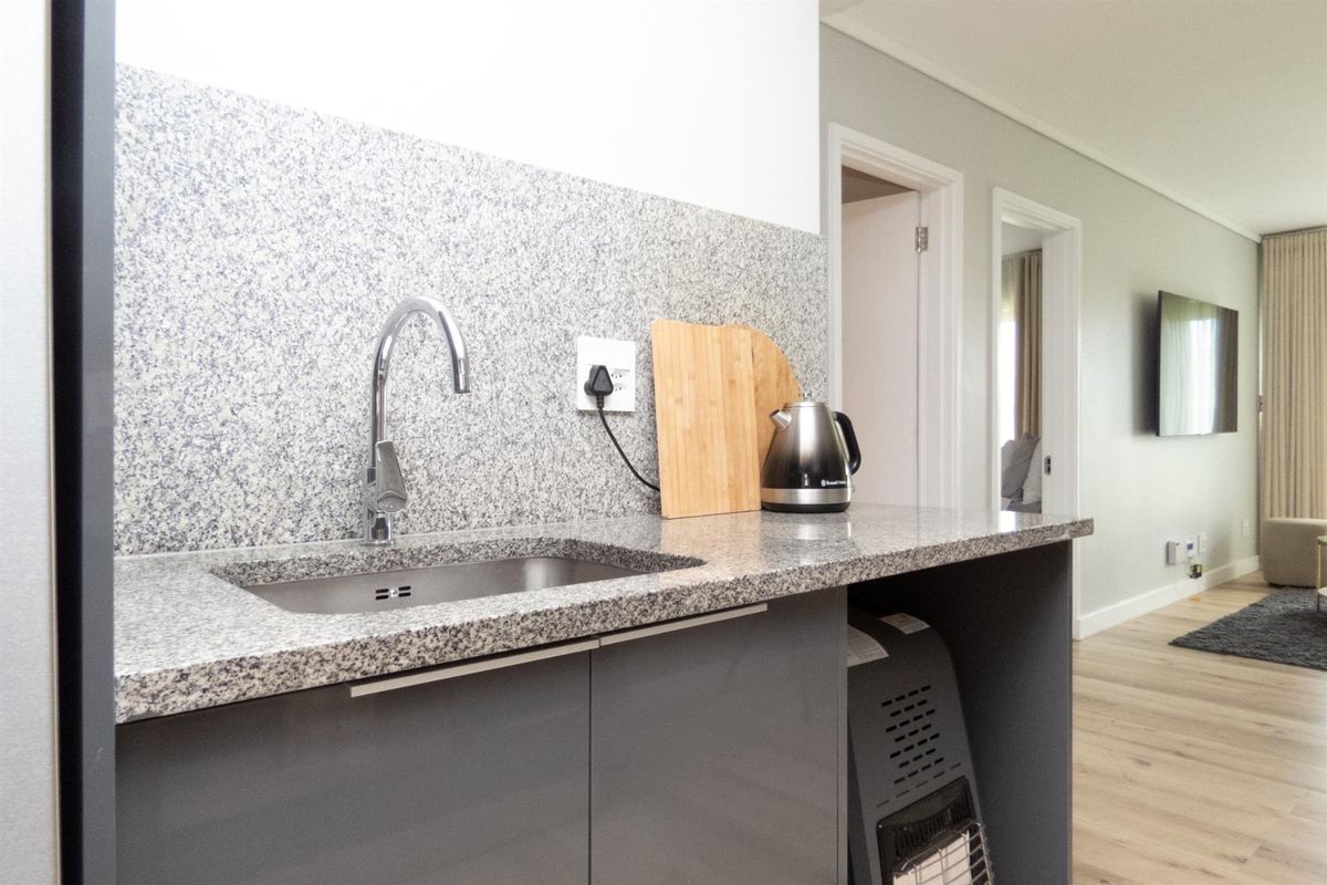 Secure Ground Floor Living in the Heart of Milnerton Rental Cape Town - Photo 5