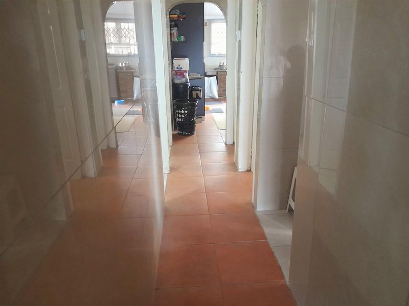 Extended House with 7 Bedrooms and 2 Outbuildings For Sale in Trenance Manor, Phoenix, KwaZulu Natal - Photo 6