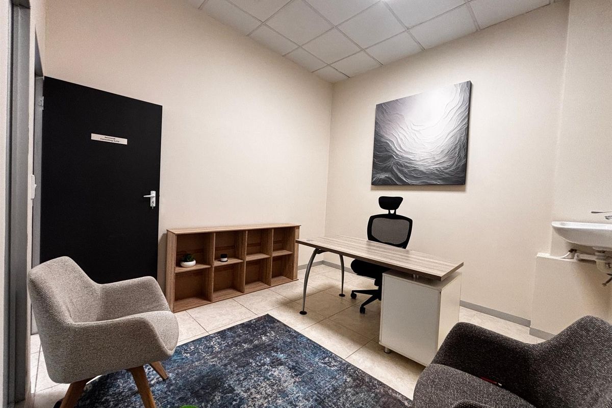 Helath/ medical Office To Rent in Milnerton - Photo 2