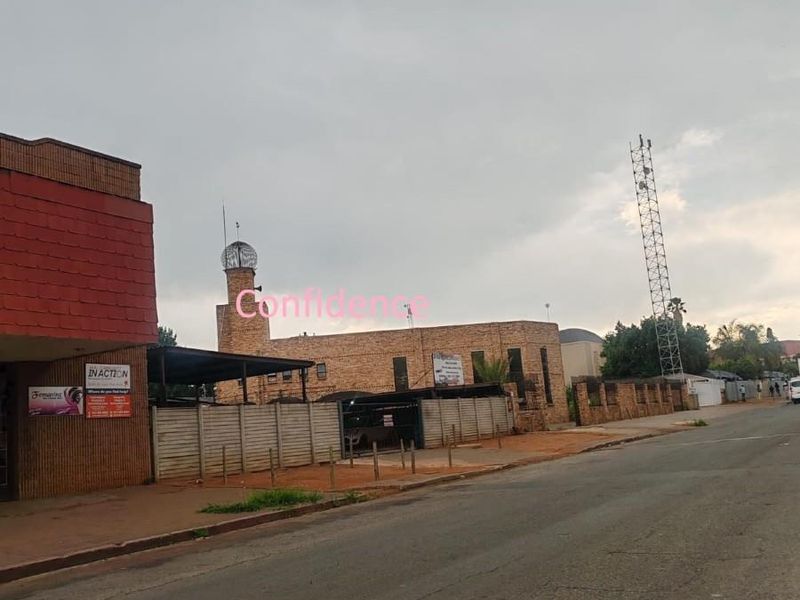Commercial Property For Sale in Vanderbijlpark - Photo 2
