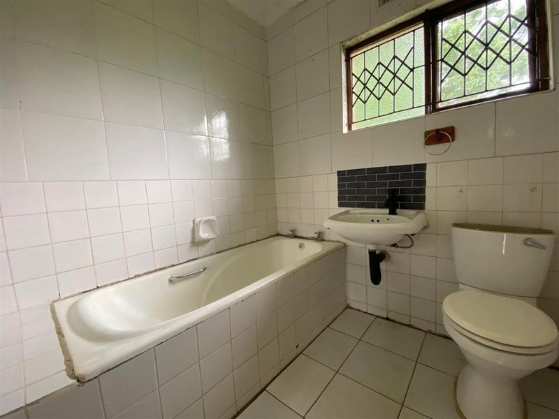 Reduced!!! House For Sale in Kwandengezi, Pinetown, KwaZulu Natal - Photo 8