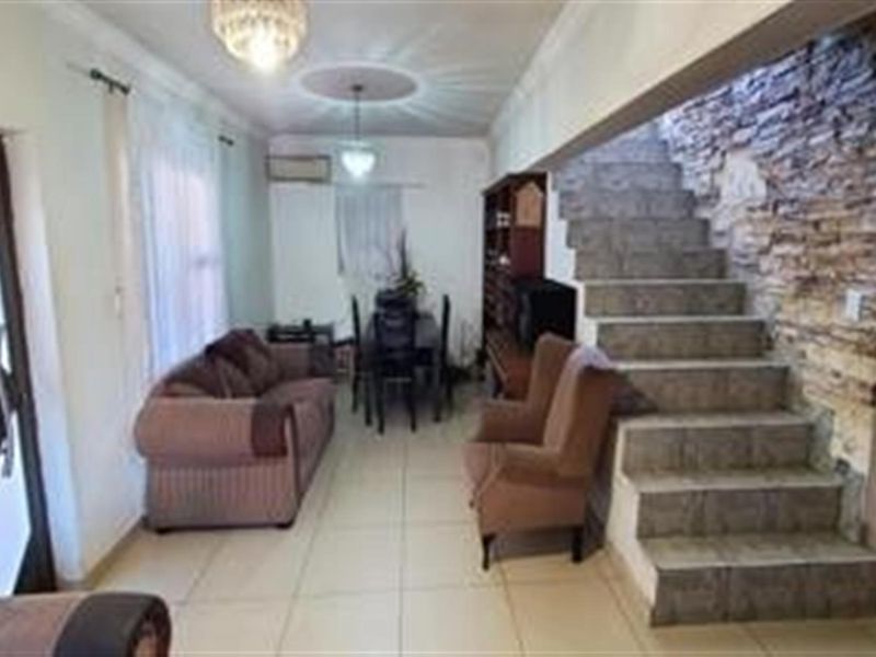 5 Bedroom house for sale in Malibu Village - Photo 5