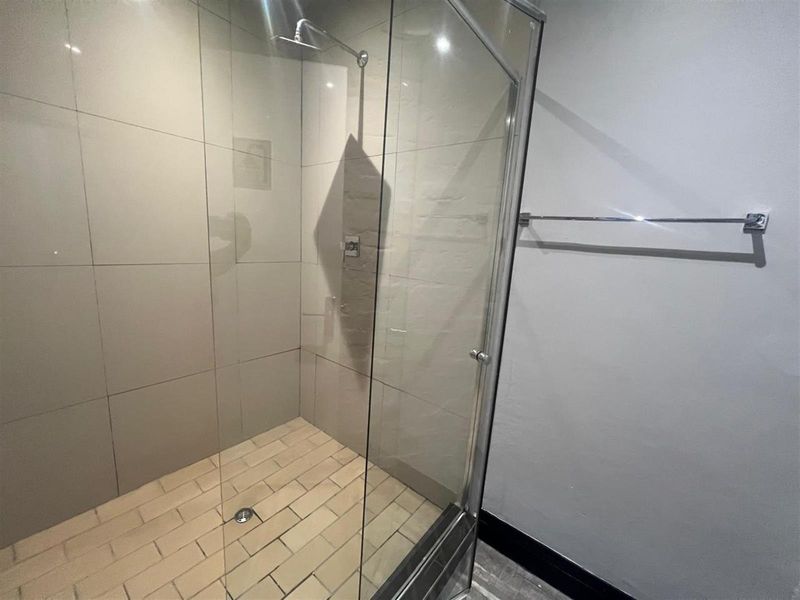 Fully Furnished Office To Rent in Kyalami AH, Midrand - Photo 7