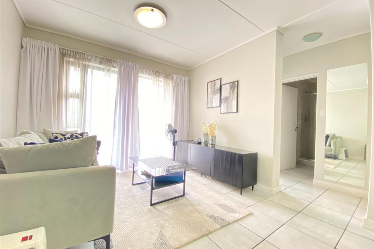 Apartment For Sale in Linbro Park, Sandton - Photo 5