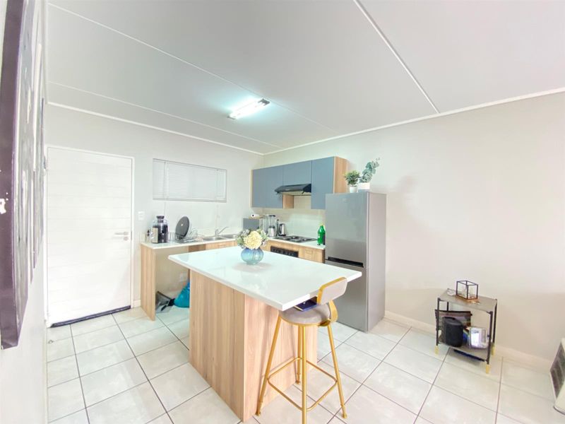 Apartment For Sale in Linbro Park, Sandton - Photo 3