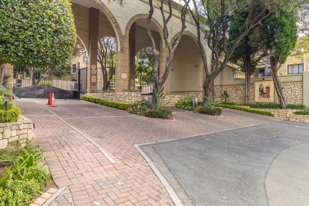 Modern Loft-Style Living | 2 Bed • 2 Bath • 136sqm - Photo 2