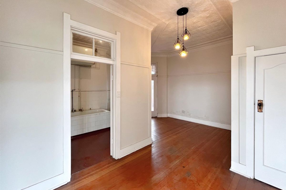 Penthouse apartment in Heritage building - Photo 4