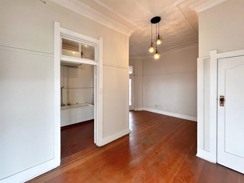 Penthouse apartment in Heritage building - Photo 4