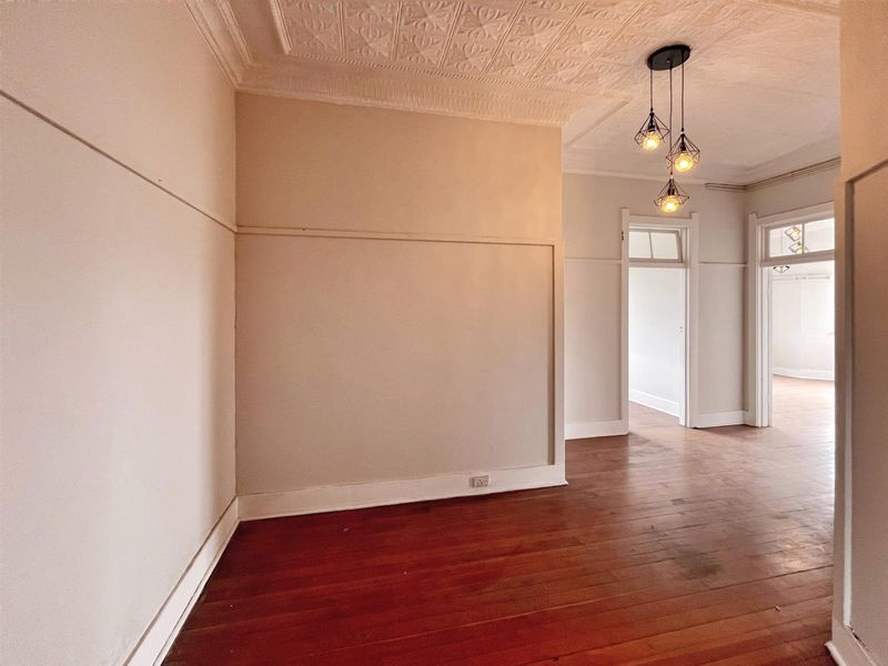 Penthouse apartment in Heritage building - Photo 2