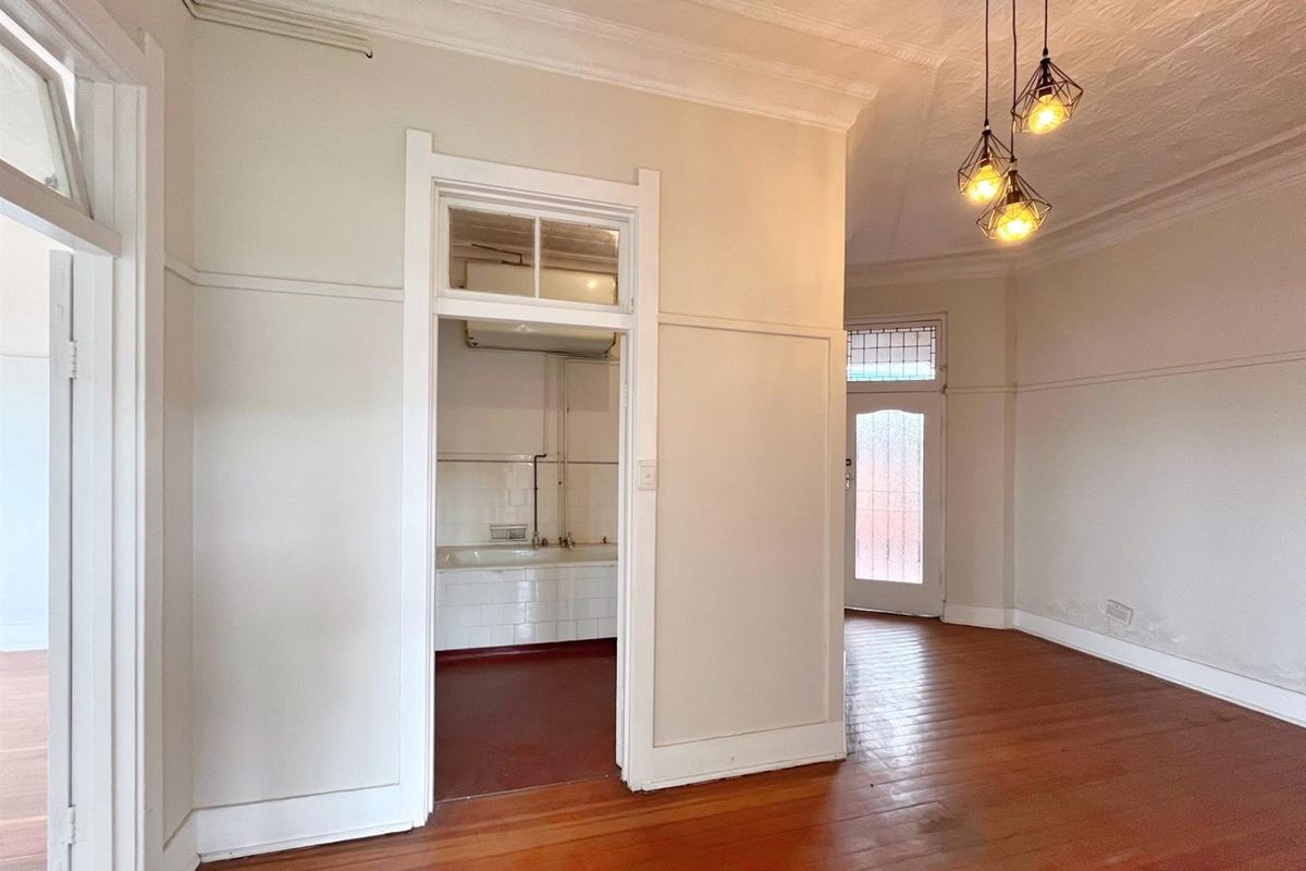 Penthouse apartment in Heritage building - Photo 5