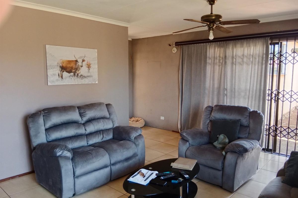 House For Sale in Newlands West, KwaZulu Natal - Photo 5