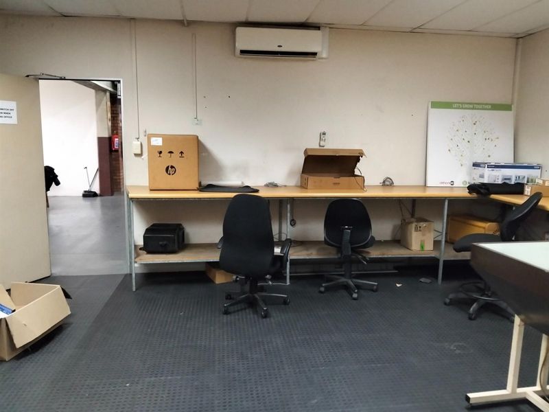 Industrial Property To Rent in Westmead, Pinetown, KwaZulu Natal - Photo 10