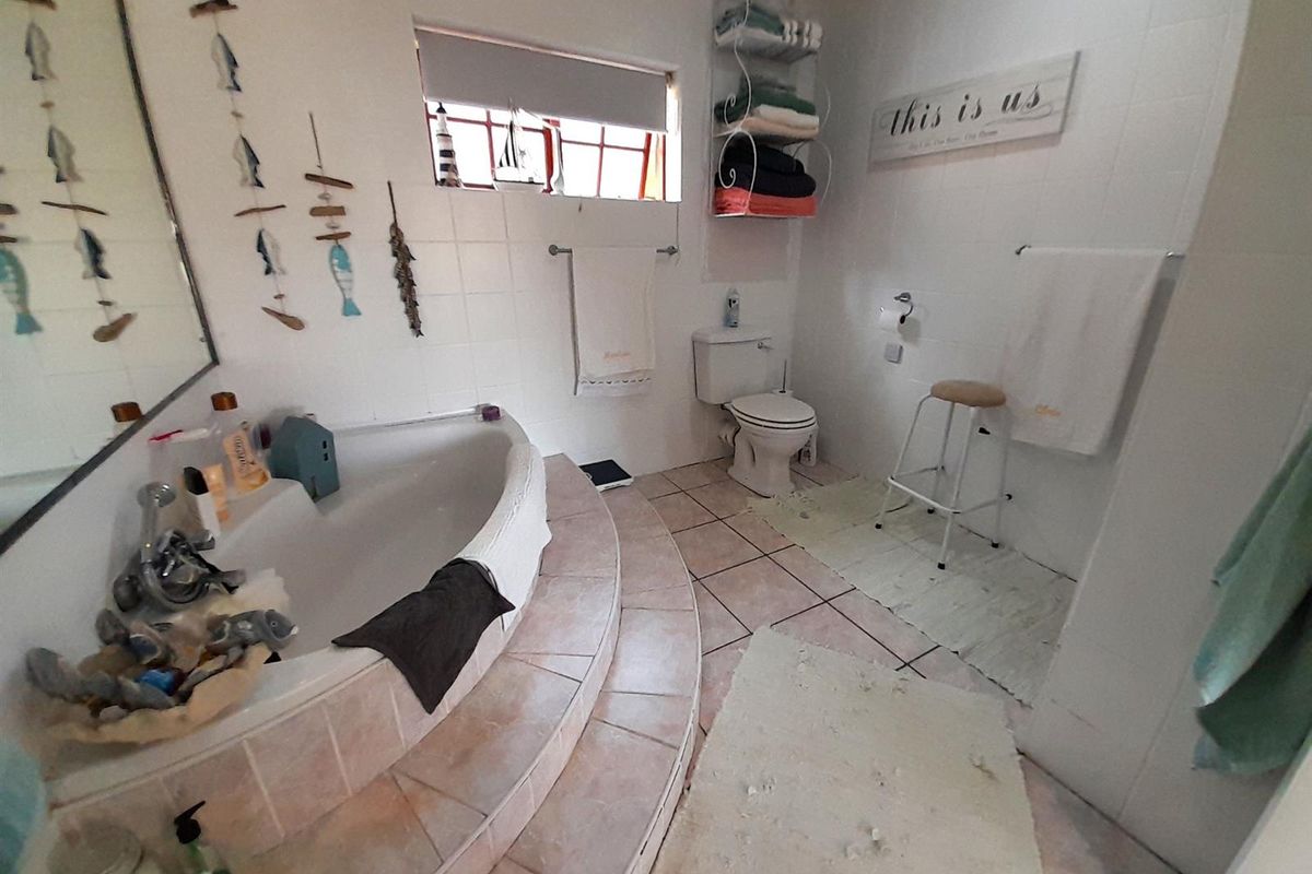 Income-Generating Retreat with Scenic Views - Photo 5