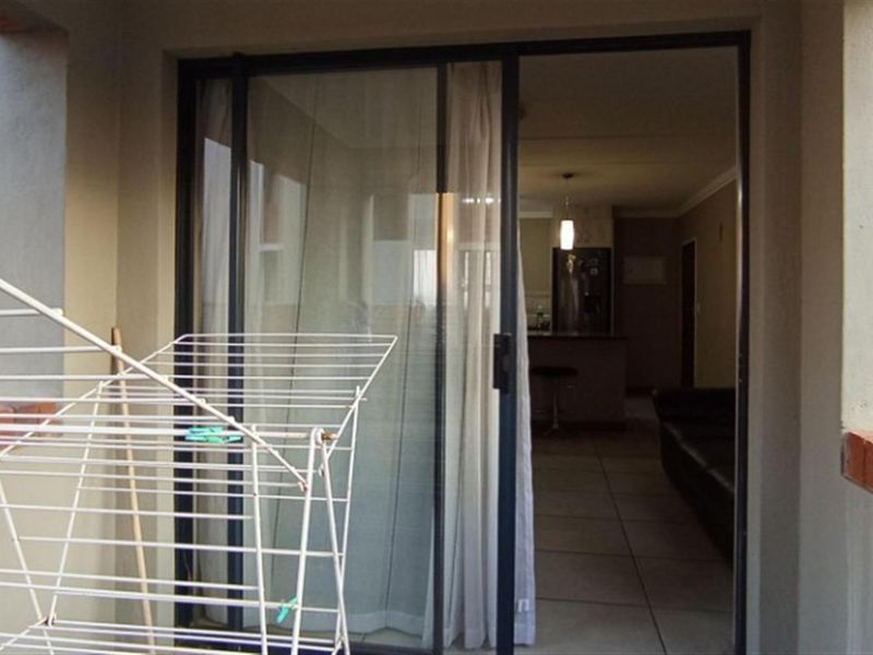2 Bed Apartment For Sale in Amberfield, Centurion - Photo 9