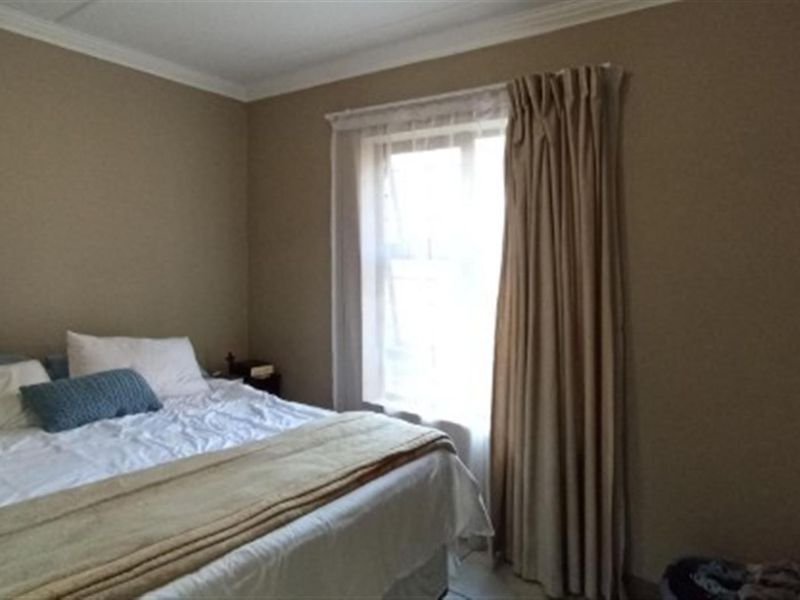 2 Bed Apartment For Sale in Amberfield, Centurion - Photo 10