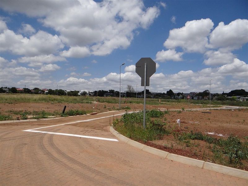 4 Bedroom House For Sale in Heritage Hill, Centurion - Photo 9