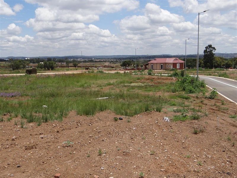 4 Bedroom House For Sale in Heritage Hill, Centurion - Photo 10