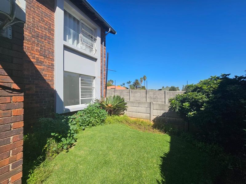 Townhouse To Rent in Glen Marais Kempton Park Gauteng - Photo 9