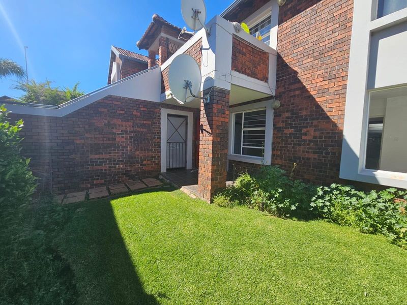 Townhouse To Rent in Glen Marais Kempton Park Gauteng - Photo 10