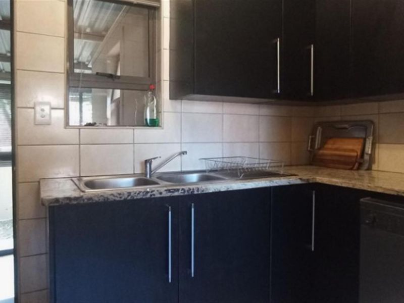 4 Bed House For Sale in Amberfield Valley, Centurion - Photo 9