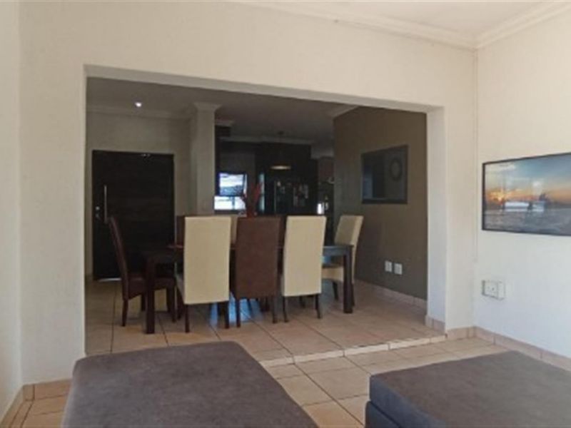 4 Bed House For Sale in Amberfield Valley, Centurion - Photo 8