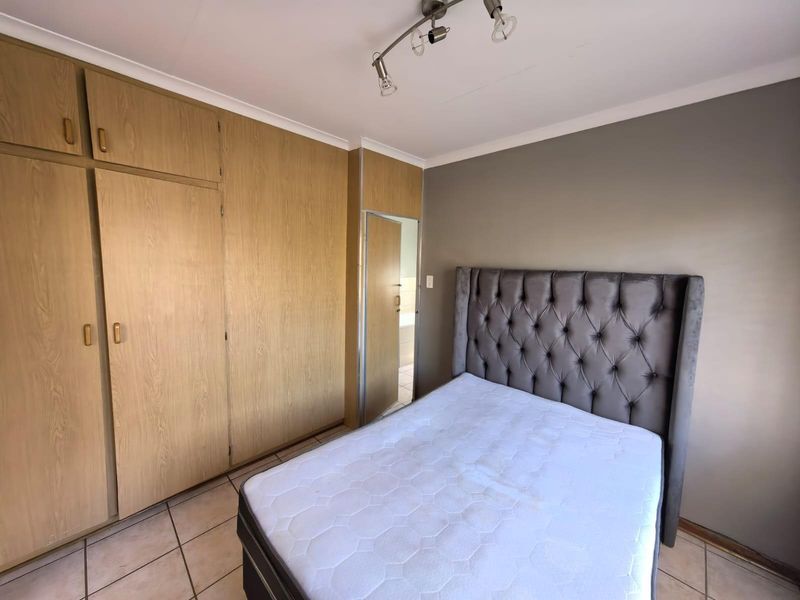 Cozy, Safe Living Near North Cape Mall for First Time Buyers Or Looking to Scale Down - Photo 9