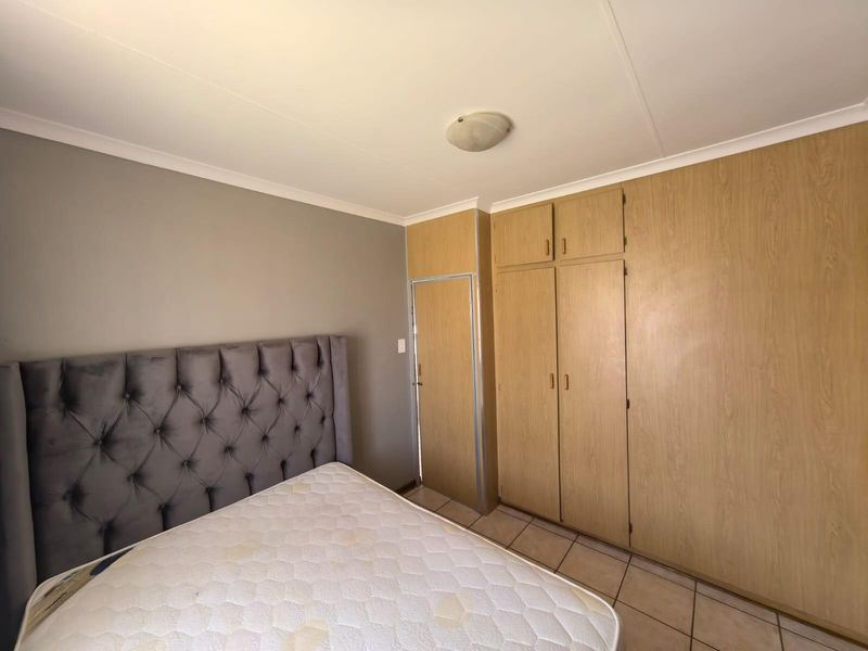 Cozy, Safe Living Near North Cape Mall for First Time Buyers Or Looking to Scale Down - Photo 8