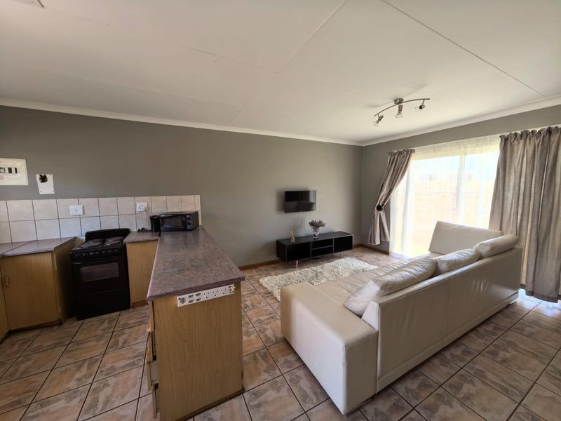 Cozy, Safe Living Near North Cape Mall for First Time Buyers Or Looking to Scale Down - Photo 2