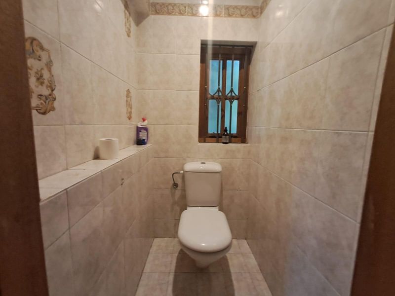 House For Sale in Orange Grove, Johannesburg - Photo 5