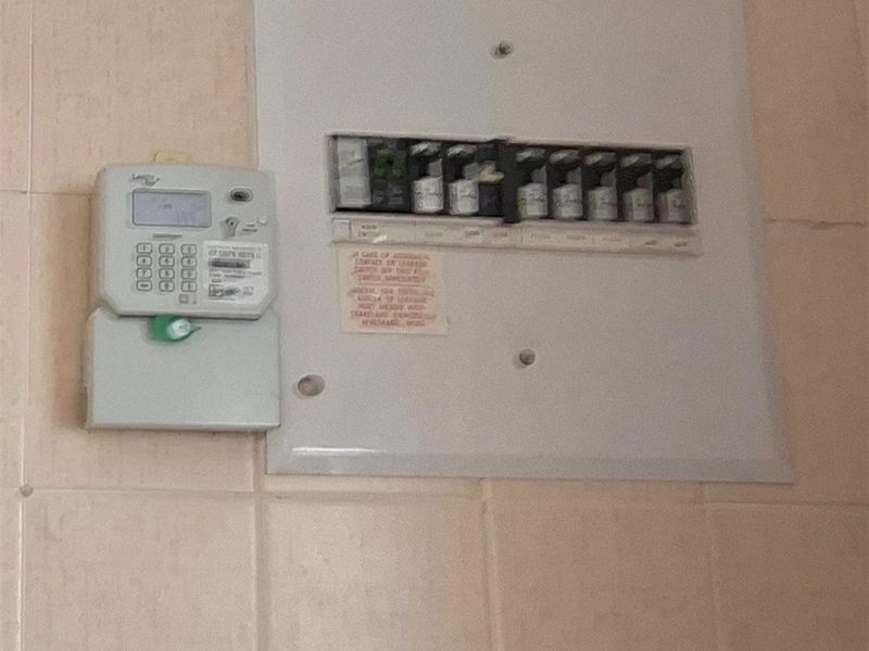 Beautifully Maintained Three-Bedroom Townhouse in a Peaceful Complex Near Schools - Photo 10