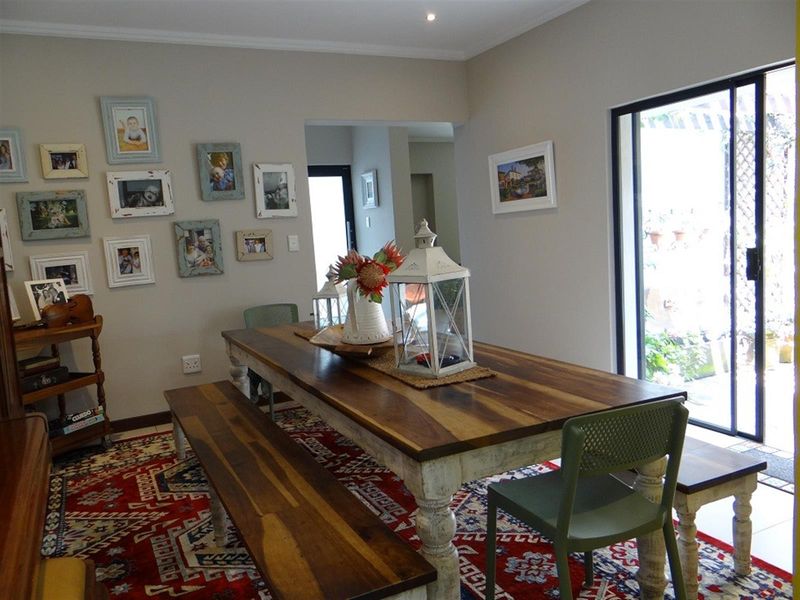 4 Bedroom House For Sale in Midstream Ridge Estate, Centurion - Photo 9