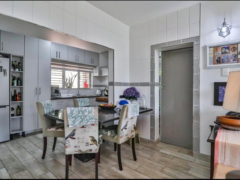 Ground floor, No stairs, Simplex For Sale in Umhlanga, Durban - Photo 9