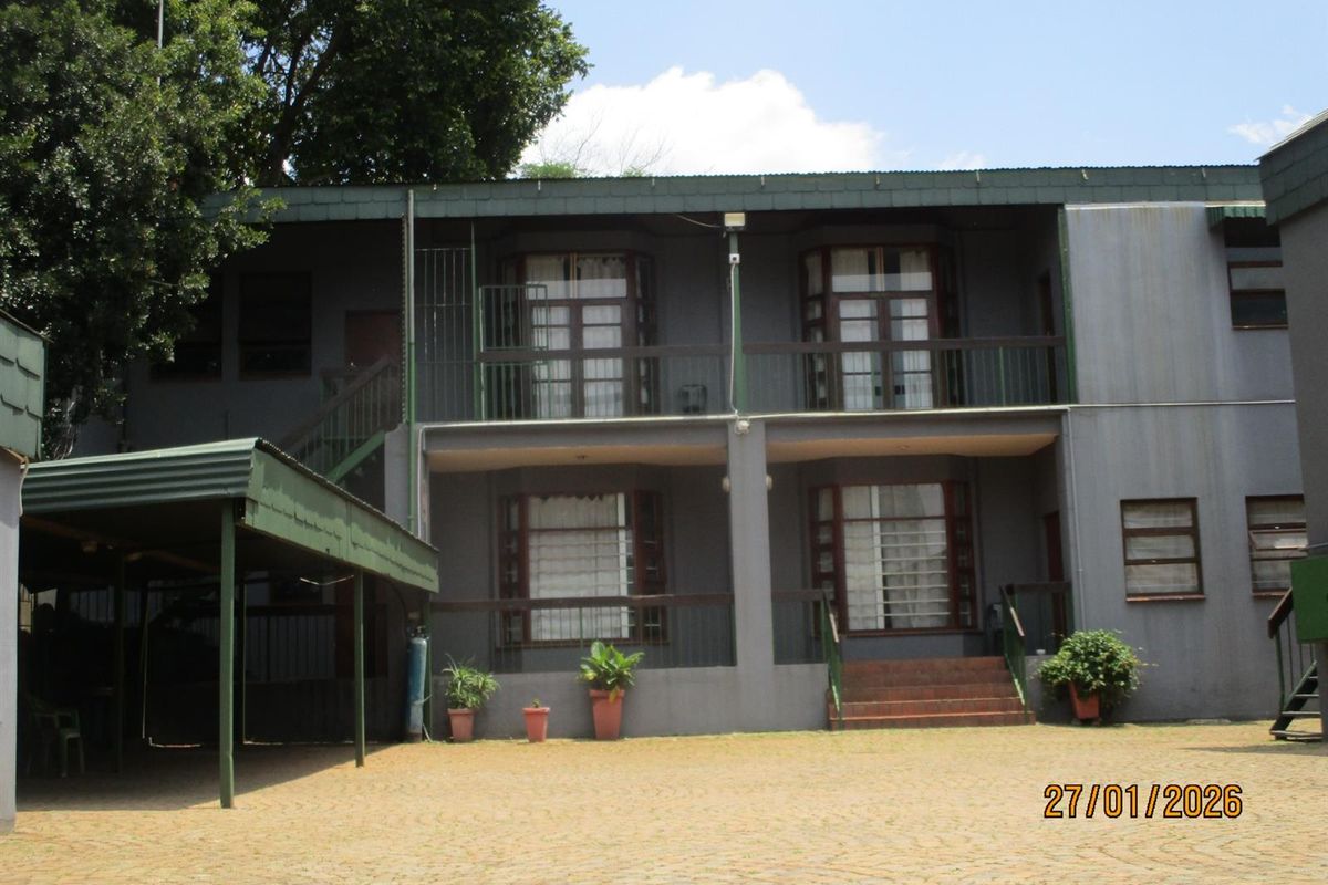 Student Accommodation for sale in Braamfontein - Photo 2