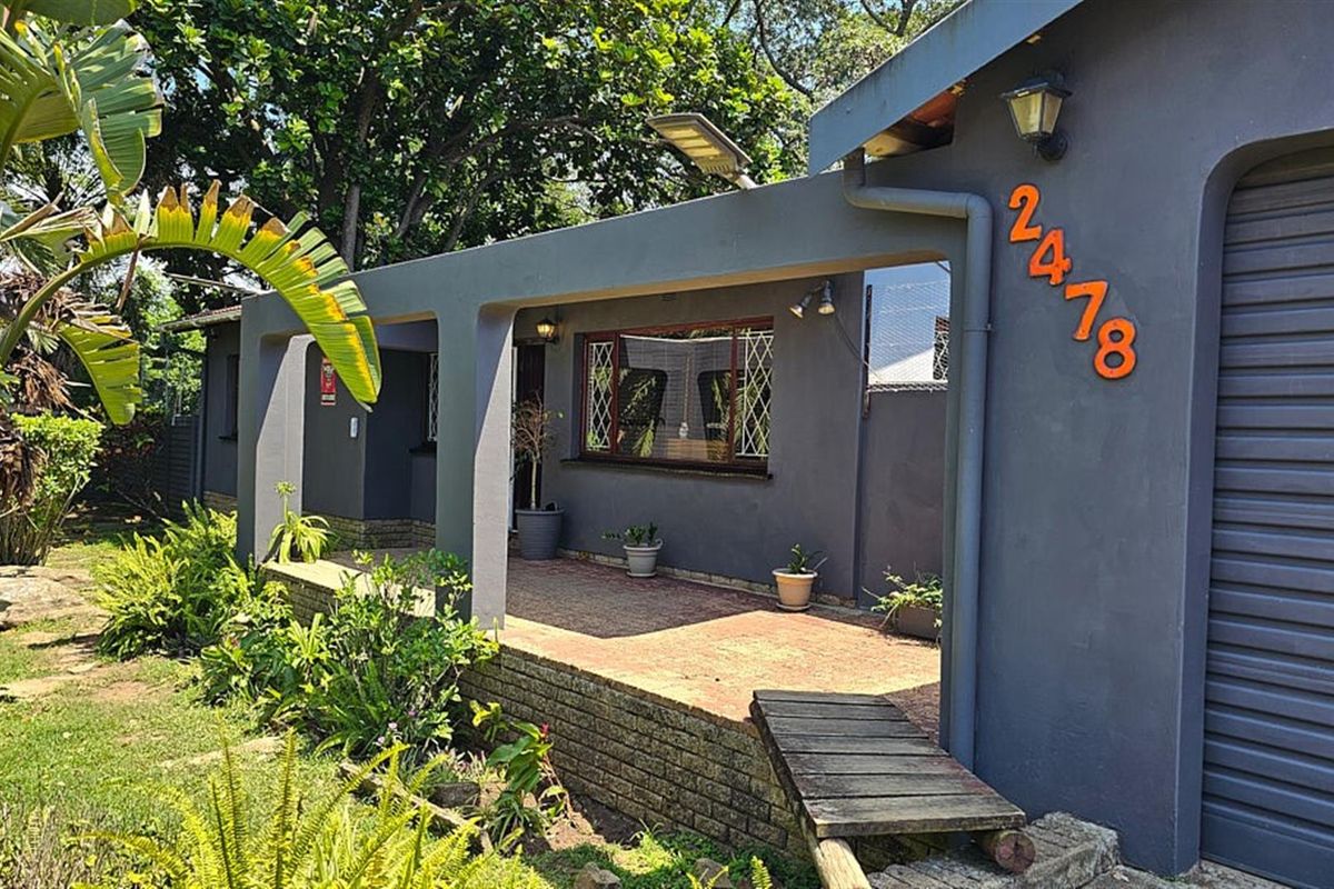 Family House with Spacious Garden - Photo 2