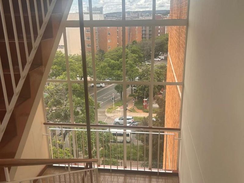 Apartment For Sale in Muckleneuk, Pretoria - Photo 2