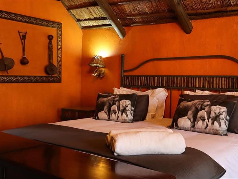 Private Game Farm Eco Reserve and Lodge. 1 184 ha - Photo 10