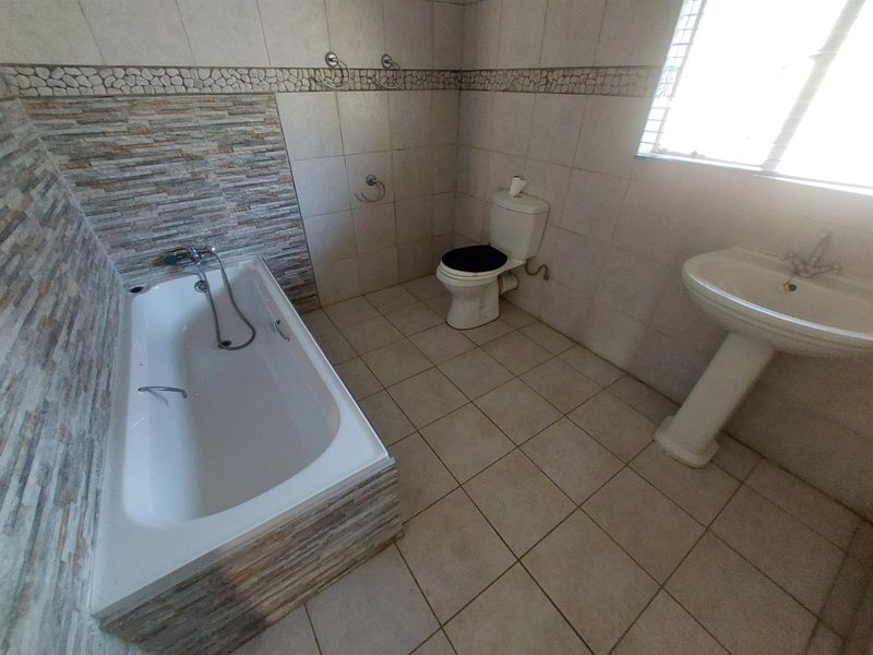 2 bed Apartment To Rent in Clarendon, Pietermaritzburg, KwaZulu Natal - Photo 4