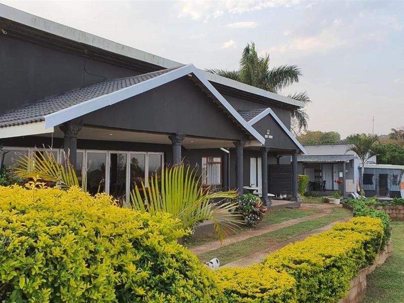 House For Sale in Sunwich Port, KwaZulu Natal - Photo 2